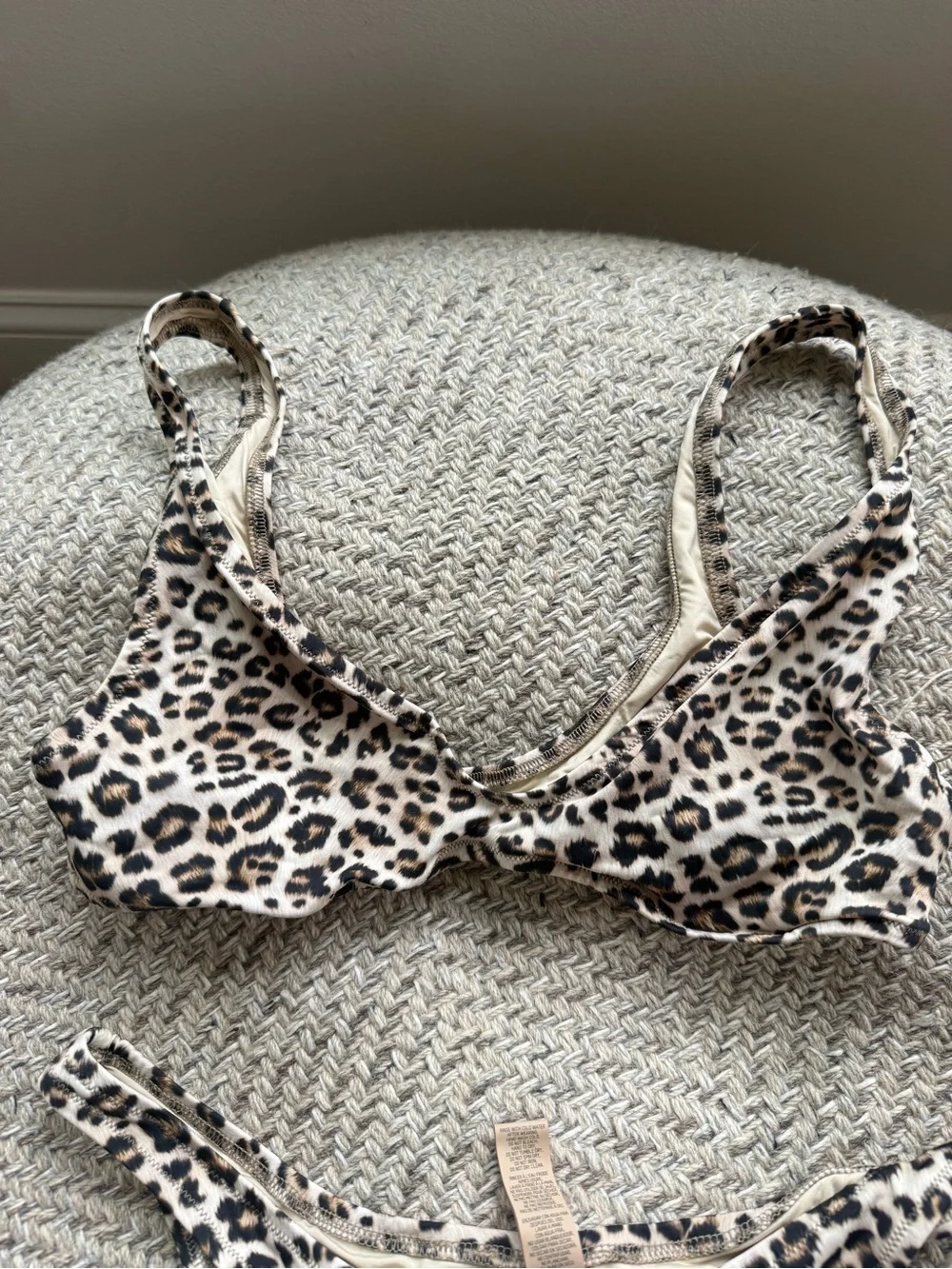 Skims Leopard Two Piece Top L Bottom M